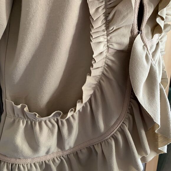 Downeast Basics Ruffle Cardigan Beige Top Size Med - Picture 5 of 10